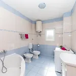 Exquisite Spacious Bufaline With Pool And Gym Villa Kaštel Novi
